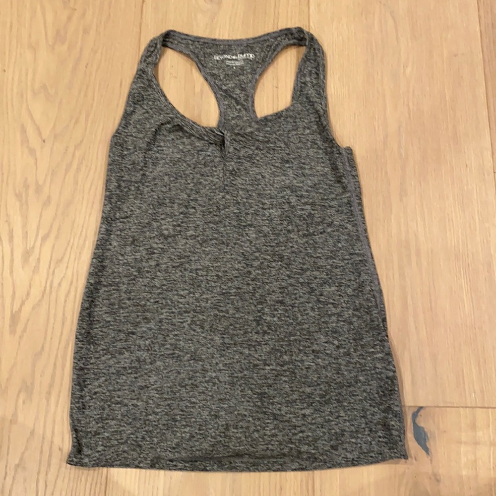 Beyond the Bump Grey Keyhole tank